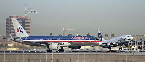 Alaska Boeing 737-890 N546AS and American Boeing 757-223 N648AA, March 12, 2012